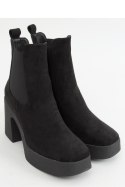 Botki na kauczukowym obcasie czarne ST-62P BLACK - Inello - 39 Botki na kauczukowym obcasie czarne ST-62P BLACK - Inello - 39