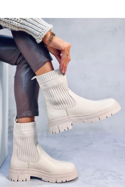 Botki z elastyczną cholewką DEMUS BEIGE - Inello - 41 Botki z elastyczną cholewką DEMUS BEIGE - Inello - 41
