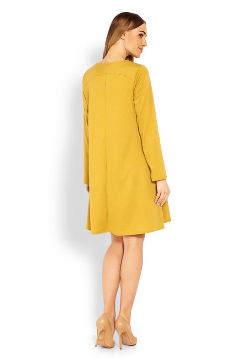 Sukienka Model 1359 Musztard - PeeKaBoo - L/XL Sukienka Model 1359 Musztard - PeeKaBoo - L/XL