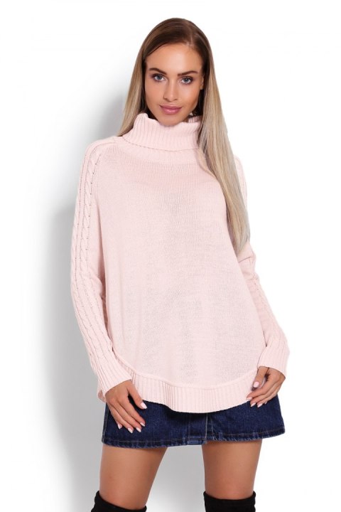 Sweter Ponczo Model 70009 Powder Pink - PeeKaBoo - uniwersalny Sweter Ponczo Model 70009 Powder Pink - PeeKaBoo - uniwersalny