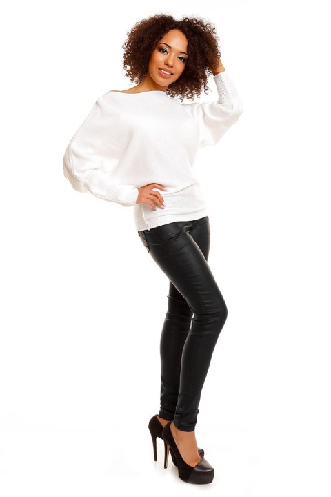 Sweter model 70003 White - PeeKaBoo - uniwersalny Sweter model 70003 White - PeeKaBoo - uniwersalny