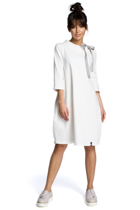 Sukienka Model B070 Ecru - BeWear - M Sukienka Model B070 Ecru - BeWear - M