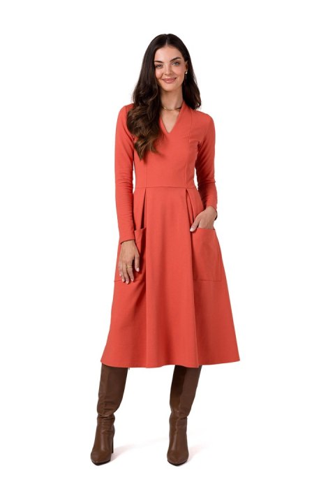 Sukienka Model B266 Cegła - BeWear - M Sukienka Model B266 Cegła - BeWear - M