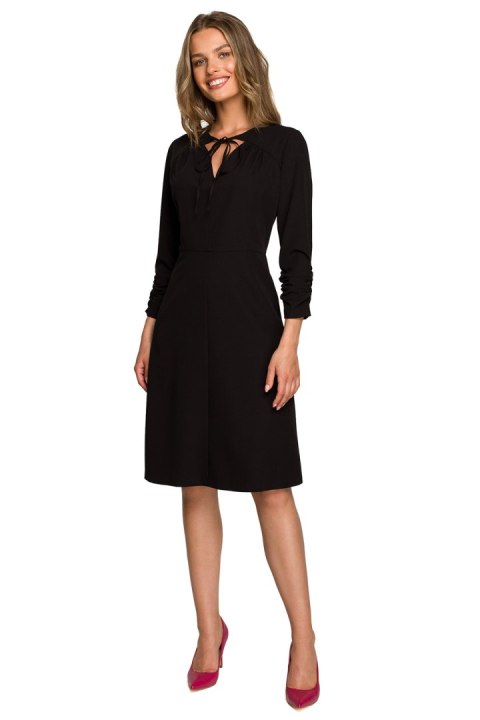 Sukienka Model S325 Black - Stylove - XXL Sukienka Model S325 Black - Stylove - XXL