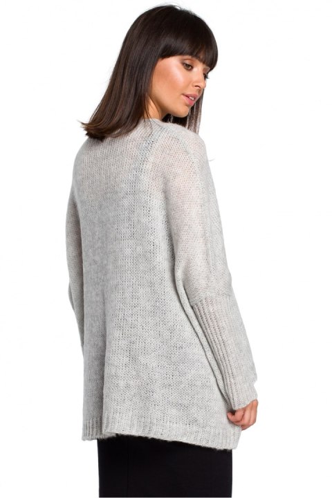 Sweter Damski Model BK018 Popiel - BE Knit - uniwersalny Sweter Damski Model BK018 Popiel - BE Knit - uniwersalny