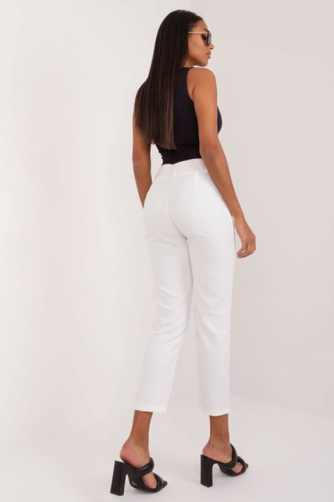 Spodnie Damskie Model TW-SP-BI-22880-2.47 White - Och Bella - S Spodnie Damskie Model TW-SP-BI-22880-2.47 White - Och Bella - S