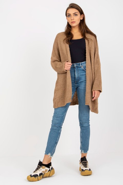 Sweter Kardigan Model TW-SW-BI-M2201.87 Dark Beige - Och Bella - uniwersalny Sweter Kardigan Model TW-SW-BI-M2201.87 Dark Beige - Och Bella - uniwersalny