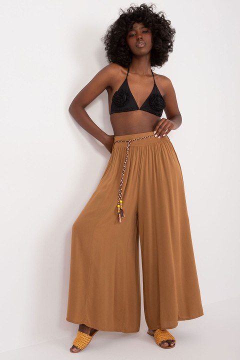 Spodnie Damskie Model TW-SP-BI-81733.14 Camel - Och Bella - M