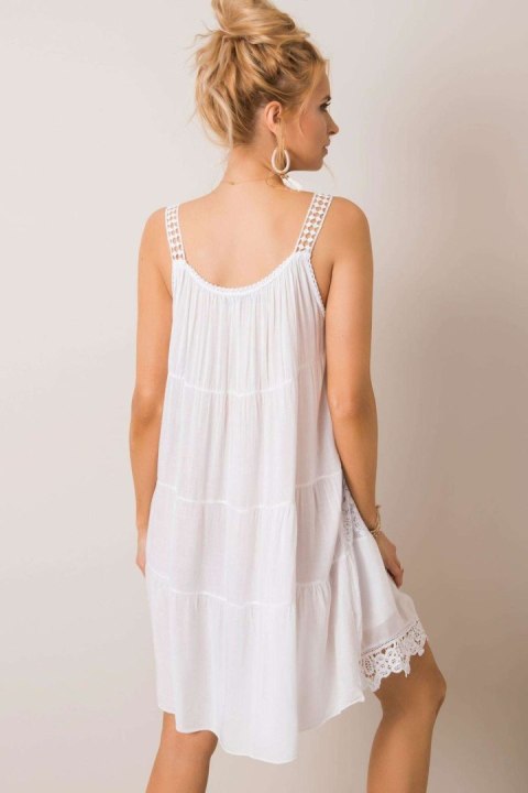 Sukienka Model TW-SK-BI-81593.28 White - Och Bella - M Sukienka Model TW-SK-BI-81593.28 White - Och Bella - M