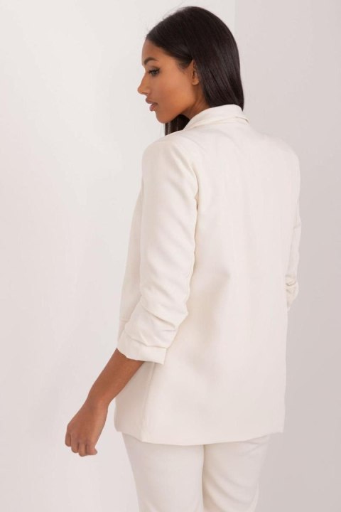 Marynarka Model TW-ZT-BI-24155a.01X Light Beige - Och Bella - L Marynarka Model TW-ZT-BI-24155a.01X Light Beige - Och Bella - L