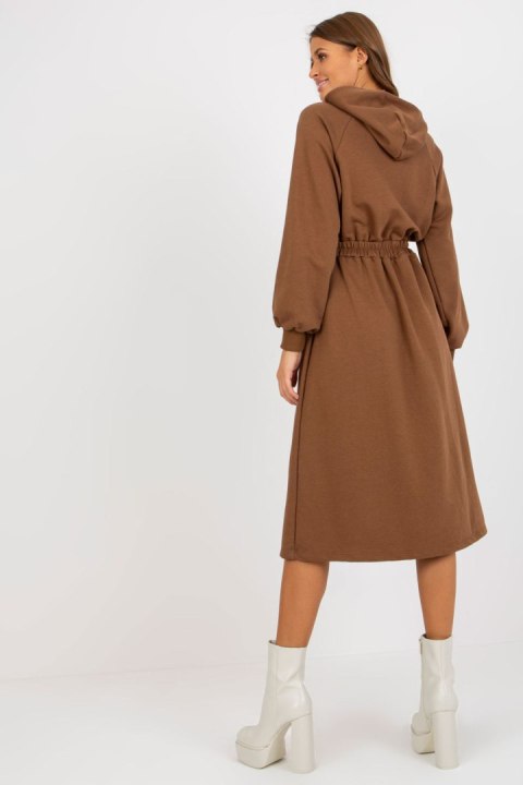Sukienka Model RV-SK-8336.12P Brown - Relevance - uniwersalny Sukienka Model RV-SK-8336.12P Brown - Relevance - uniwersalny