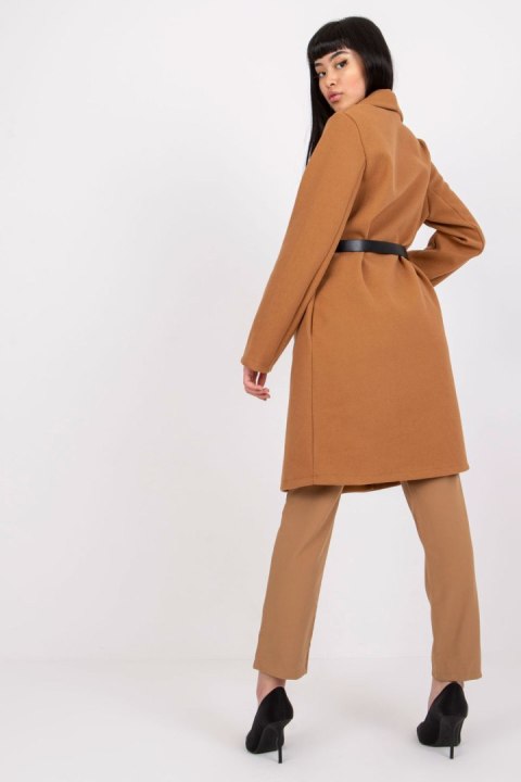 Płaszcz Damski Model DHJ-PL-2861.91 Camel - Italy Moda - uniwersalny Płaszcz Damski Model DHJ-PL-2861.91 Camel - Italy Moda - uniwersalny