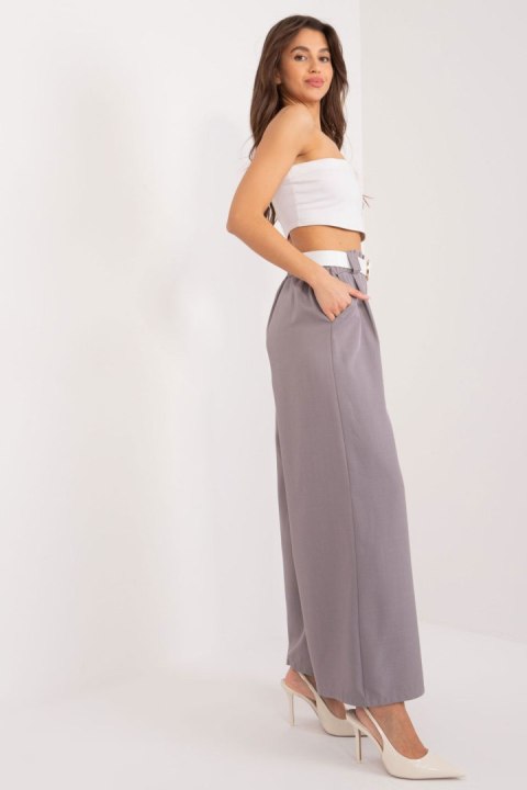 Spodnie Damskie Model DHJ-SP-5583.97 Grey - Italy Moda - uniwersalny Spodnie Damskie Model DHJ-SP-5583.97 Grey - Italy Moda - uniwersalny