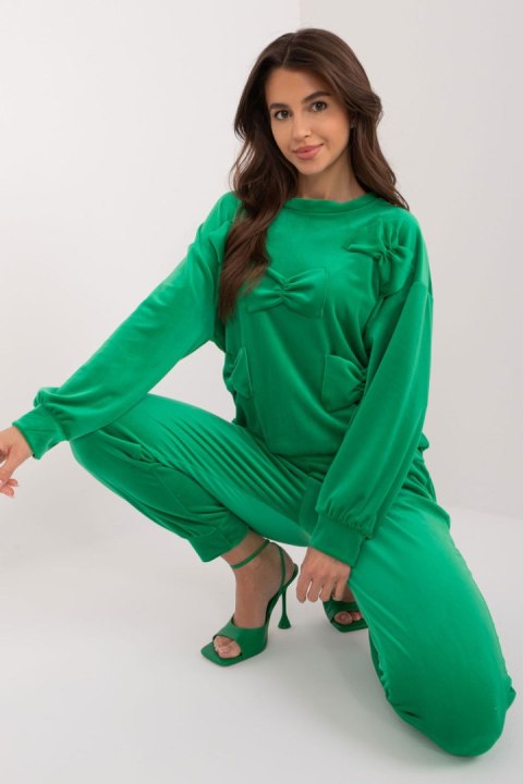 Spodnie Komplet Model DHJ-KMPL-8850.68 Green - Italy Moda - uniwersalny Spodnie Komplet Model DHJ-KMPL-8850.68 Green - Italy Moda - uniwersalny