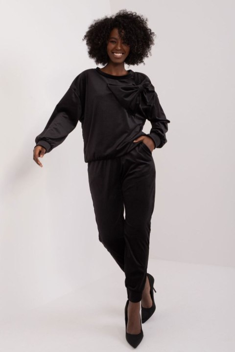 Spodnie Komplet Model DHJ-KMPL-8831.14X Black - Italy Moda - uniwersalny Spodnie Komplet Model DHJ-KMPL-8831.14X Black - Italy Moda - uniwersalny