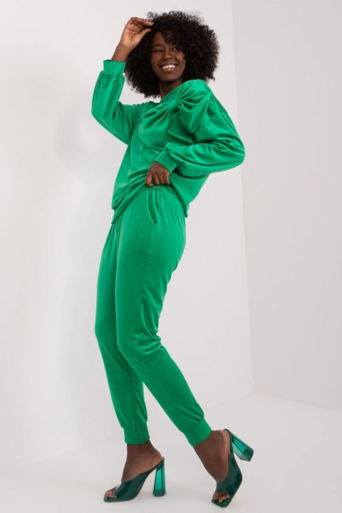 Spodnie Komplet Model DHJ-KMPL-8831.14X Green - Italy Moda - uniwersalny Spodnie Komplet Model DHJ-KMPL-8831.14X Green - Italy Moda - uniwersalny
