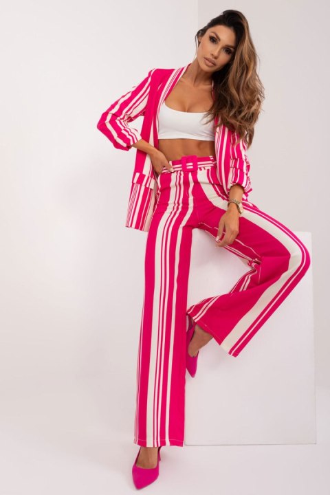 Spodnie Damskie Model DHJ-SP-5077.27 Fuksja - Italy Moda - XXL Spodnie Damskie Model DHJ-SP-5077.27 Fuksja - Italy Moda - XXL