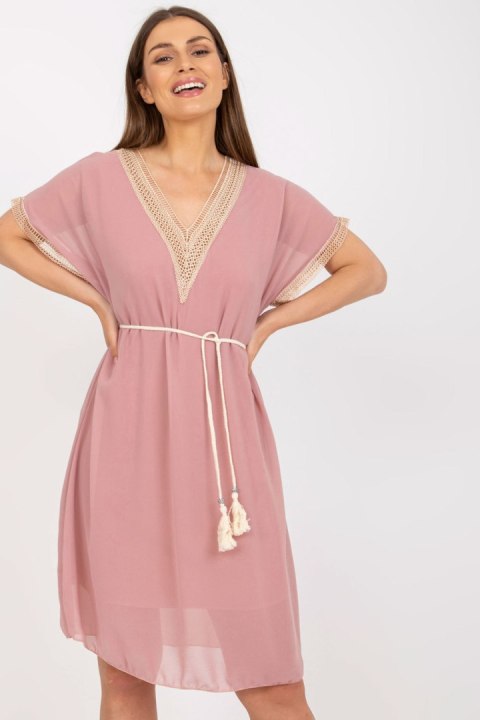 Sukienka Model DHJ-SK-1508.12 Light Pink - Italy Moda - uniwersalny