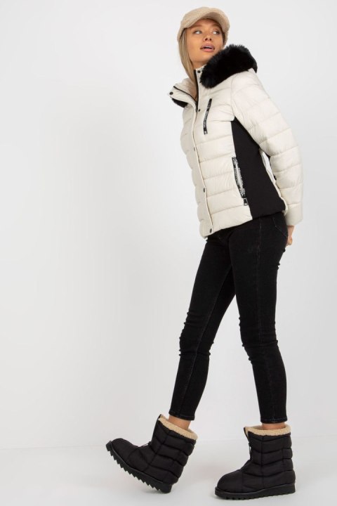 Kurtka Damska Model NM-KR-BS-202.44P Light Beige - NM - XXL Kurtka Damska Model NM-KR-BS-202.44P Light Beige - NM - XXL