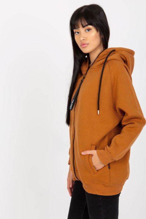 Bluza Damska Model AP-BL-AP-3003.59 Light Brown - Rue Paris - S/M Bluza Damska Model AP-BL-AP-3003.59 Light Brown - Rue Paris - S/M