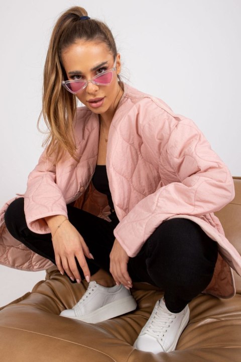 Kurtka Damska Model RV-KR-001.95P Light Pink - Rue Paris - S/M Kurtka Damska Model RV-KR-001.95P Light Pink - Rue Paris - S/M