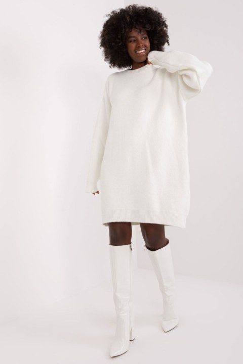 Sukienka Model LC-SK-0568.70P Ecru - Rue Paris - uniwersalny Sukienka Model LC-SK-0568.70P Ecru - Rue Paris - uniwersalny