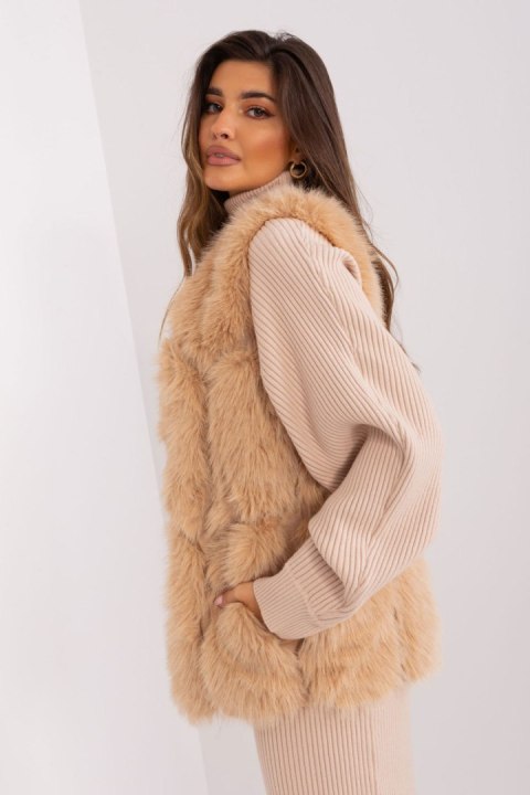 Kamizelka Model AT-KZ-2375.00P Camel - AT - M/L Kamizelka Model AT-KZ-2375.00P Camel - AT - M/L