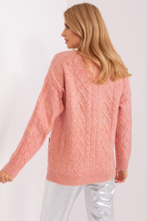 Sweter Damski Model AT-SW-2358.31 Light Pink - AT - uniwersalny Sweter Damski Model AT-SW-2358.31 Light Pink - AT - uniwersalny