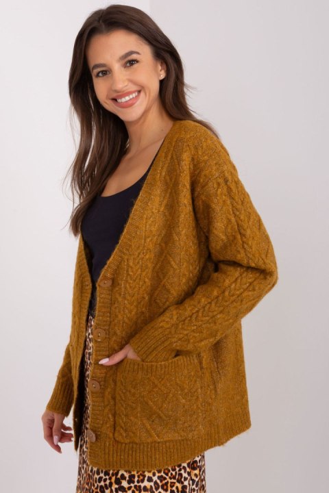 Sweter Damski Model AT-SW-2358.31 Dark Yellow - AT - uniwersalny Sweter Damski Model AT-SW-2358.31 Dark Yellow - AT - uniwersalny