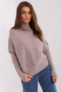 Sweter Damski Model AT-SW-2368.36X Dark Beige - AT - uniwersalny Sweter Damski Model AT-SW-2368.36X Dark Beige - AT - uniwersalny