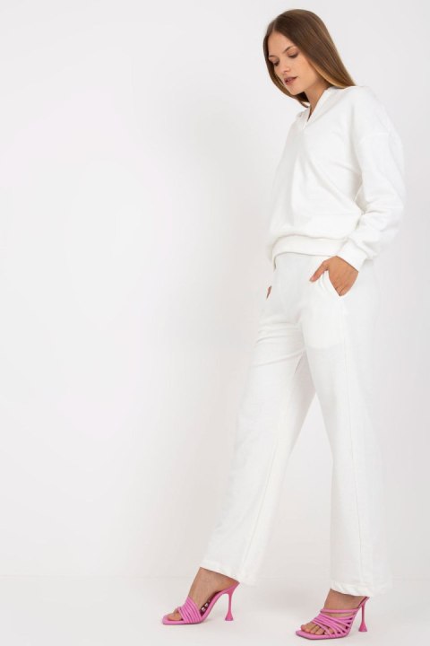 Spodnie Komplet Model FA-KMPL-7813.51 White - Fancy - S/M Spodnie Komplet Model FA-KMPL-7813.51 White - Fancy - S/M