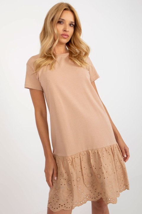 Sukienka Model FA-SK-8426.50 Camel - Fancy - uniwersalny Sukienka Model FA-SK-8426.50 Camel - Fancy - uniwersalny