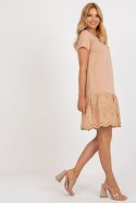 Sukienka Model FA-SK-8426.50 Camel - Fancy - uniwersalny Sukienka Model FA-SK-8426.50 Camel - Fancy - uniwersalny