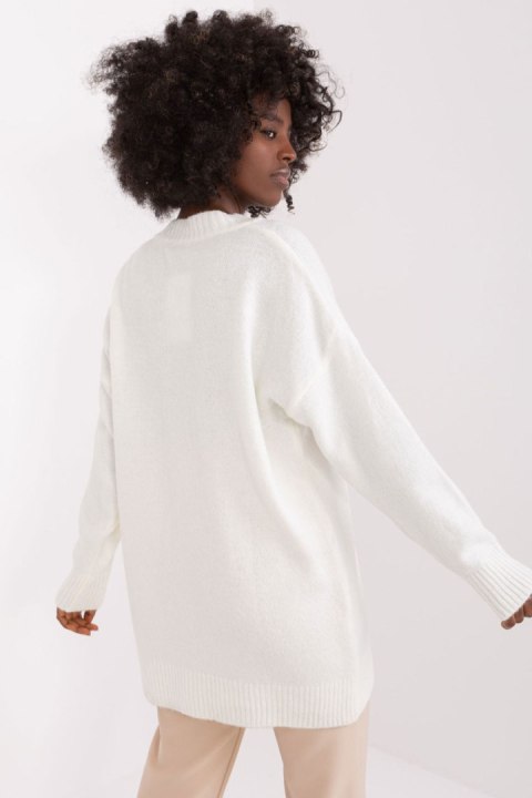 Sweter Damski Model BA-SW-0577.36X Ecru - Badu - uniwersalny Sweter Damski Model BA-SW-0577.36X Ecru - Badu - uniwersalny