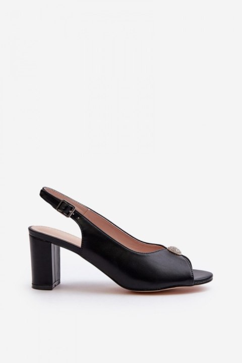 Sandały Model Trasea 24SD98-6785 Black - Step in style - 37 Sandały Model Trasea 24SD98-6785 Black - Step in style - 37