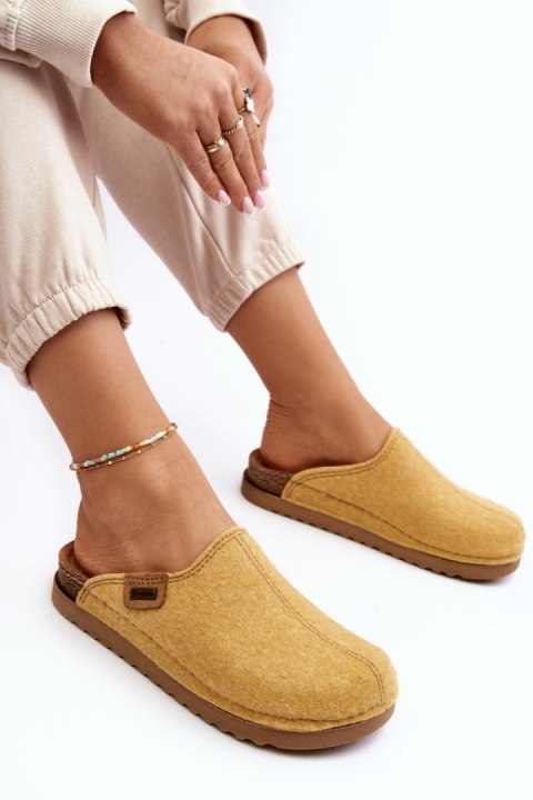 Kapcie Model Inblu DJ000010 Yellow - Step in style - 37 Kapcie Model Inblu DJ000010 Yellow - Step in style - 37