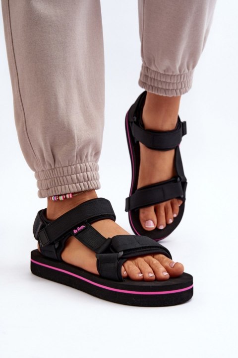 Sandały Model Lee Cooper LCW-24-05-2751L Black - Step in style - 36 Sandały Model Lee Cooper LCW-24-05-2751L Black - Step in style - 36