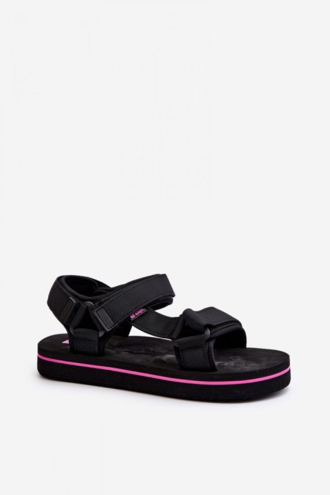 Sandały Model Lee Cooper LCW-24-05-2751L Black - Step in style - 39 Sandały Model Lee Cooper LCW-24-05-2751L Black - Step in style - 39