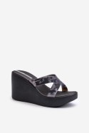Sandał Klapki Model 83520 Ipanema High Fashion Slide Fem Black - Step in style - 38 Sandał Klapki Model 83520 Ipanema High Fashion Slide Fem Black - Step in style - 38