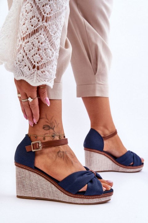 Sandały Model Daphne M338 Navy - Step in style - 38 Sandały Model Daphne M338 Navy - Step in style - 38