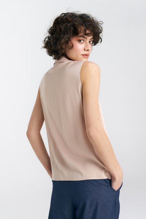 Bluzka bez rękawów z kołnierzykiem B159 Beige - Nife - 38 Bluzka bez rękawów z kołnierzykiem B159 Beige - Nife - 38