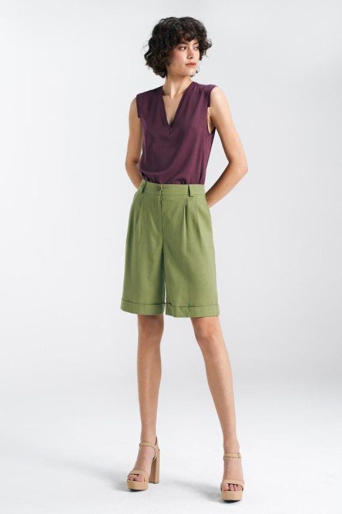 Krótkie lniane spodnie typu szorty SD86 Green - Nife - 42
