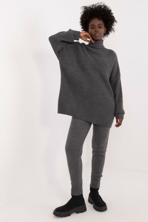 Spodnie Komplet Model BA-KMPL-140669.31 Dark Grey - Badu - uniwersalny Spodnie Komplet Model BA-KMPL-140669.31 Dark Grey - Badu - uniwersalny