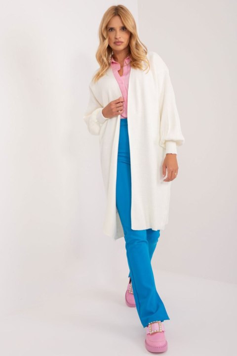 Sweter Kardigan Model BA-SW-1475.03 Ecru - Badu - uniwersalny Sweter Kardigan Model BA-SW-1475.03 Ecru - Badu - uniwersalny