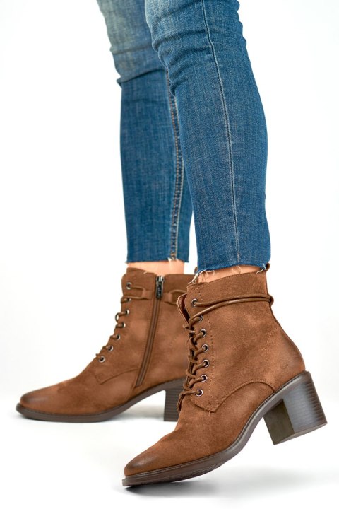 Botki Model 260052FX-SU Brown - PRIMO - 40 Botki Model 260052FX-SU Brown - PRIMO - 40