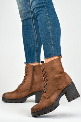 Botki Model 260058FX-SU Brown Zamsz - PRIMO - 40