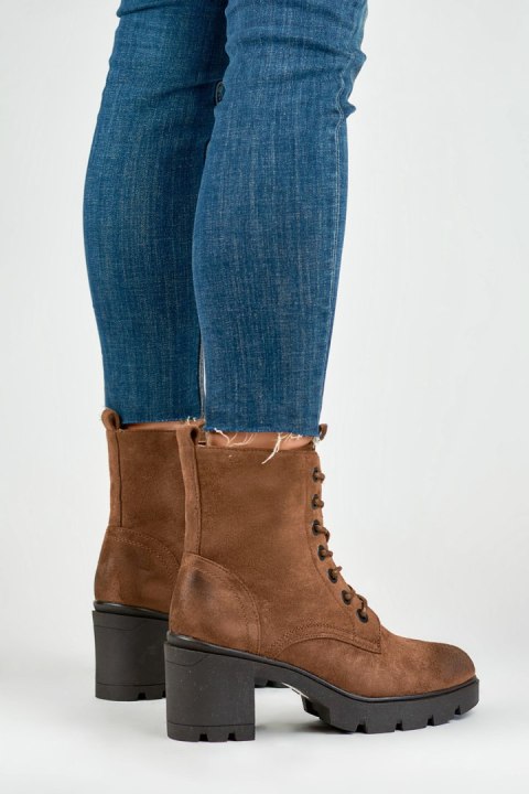Botki Model 260058FX-SU Brown Zamsz - PRIMO - 40