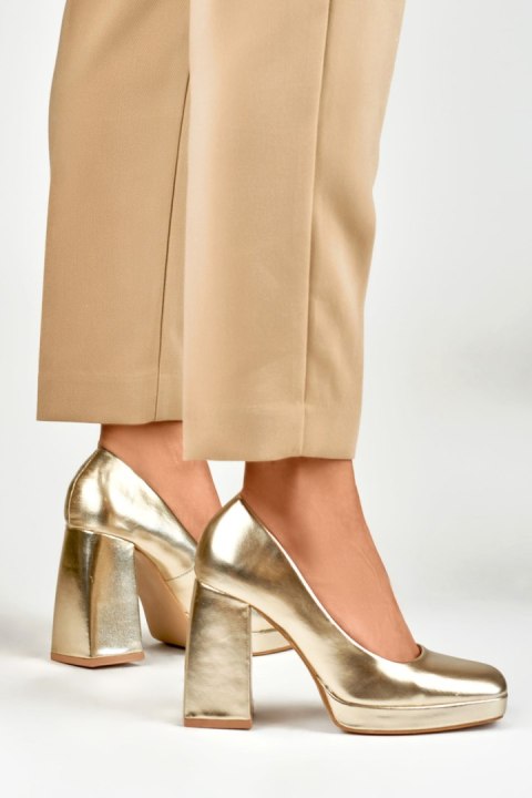 Czółenka Model M045GO Gold - PRIMO - 37 Czółenka Model M045GO Gold - PRIMO - 37