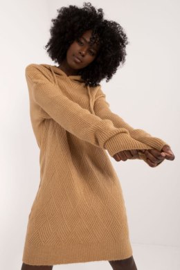 Sukienka Model BA-SW-0582.27 Camel - Badu - uniwersalny