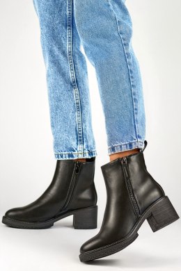 Botki Model MS2079B Black - PRIMO - 39